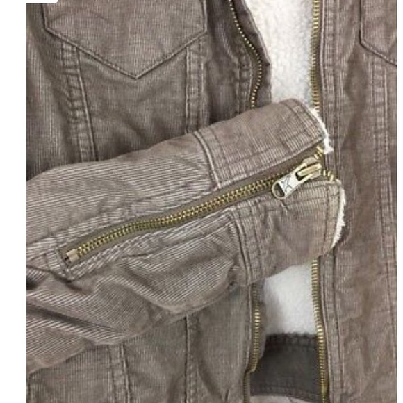 Eddie Bauer corduroy jacket - Picture 7 of 7